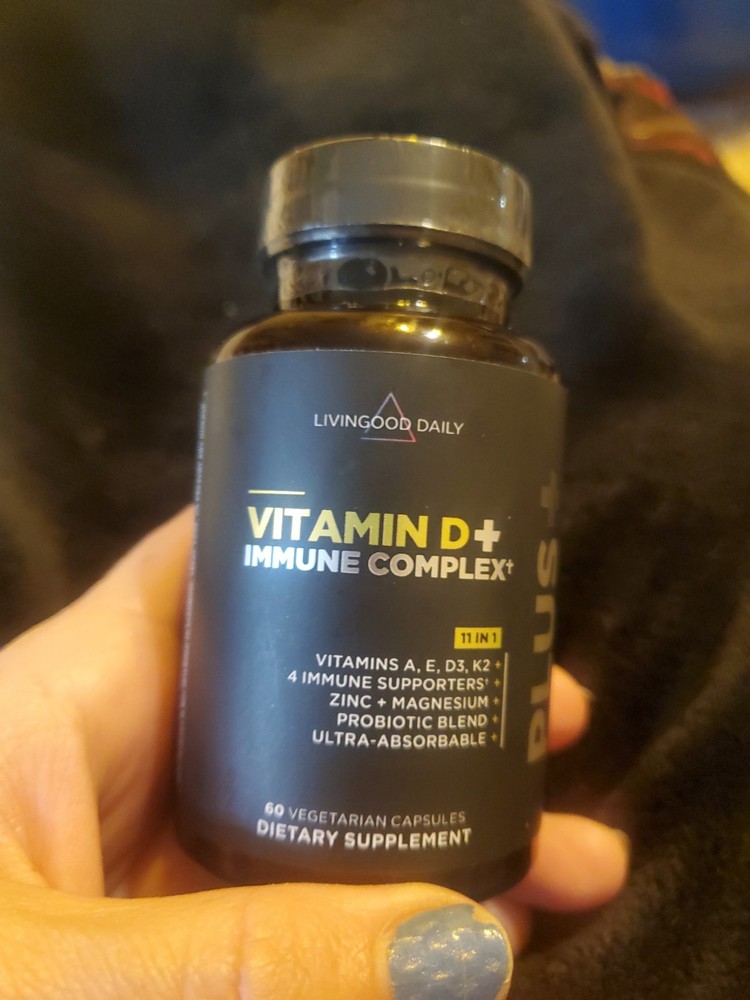 Livingood Daily Vitamin D3 K2 4000 IU 11-in-1 Immune Support 60 Capsules