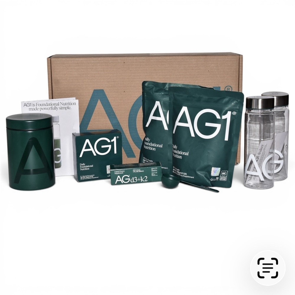 AG1 Athletic Greens Complete Kit (2) AG1 Pouch (5) AG1 Travel Packs NEW *READ*